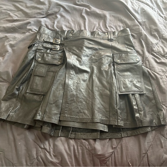 Men’s leather Utility Kilt - Picture 1 of 9